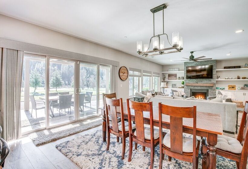 Spacious Arnold Cabin W/ Patio & Gas Grill!