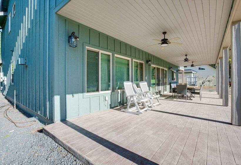 Spacious Arnold Cabin W/ Patio & Gas Grill!