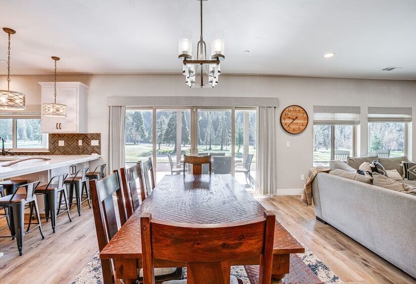 Spacious Arnold Cabin W/ Patio & Gas Grill!