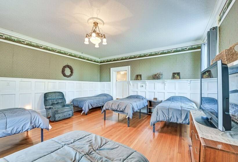 Spacious Ewing Retreat W/ Game Room & Fireplace!