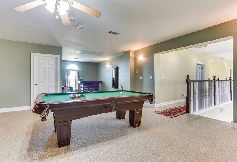 Spacious Farmersville Home W/ Game Room & Fire Pit