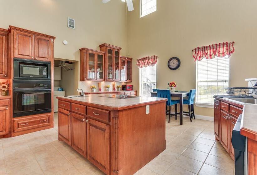 Spacious Farmersville Home W/ Game Room & Fire Pit