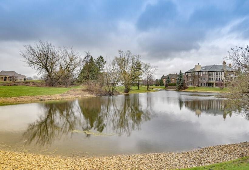 Spacious Inverness Home ~ 36 Mi To Chicago!