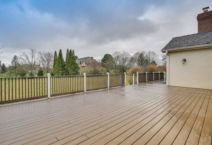 Spacious Inverness Home ~ 36 Mi To Chicago!