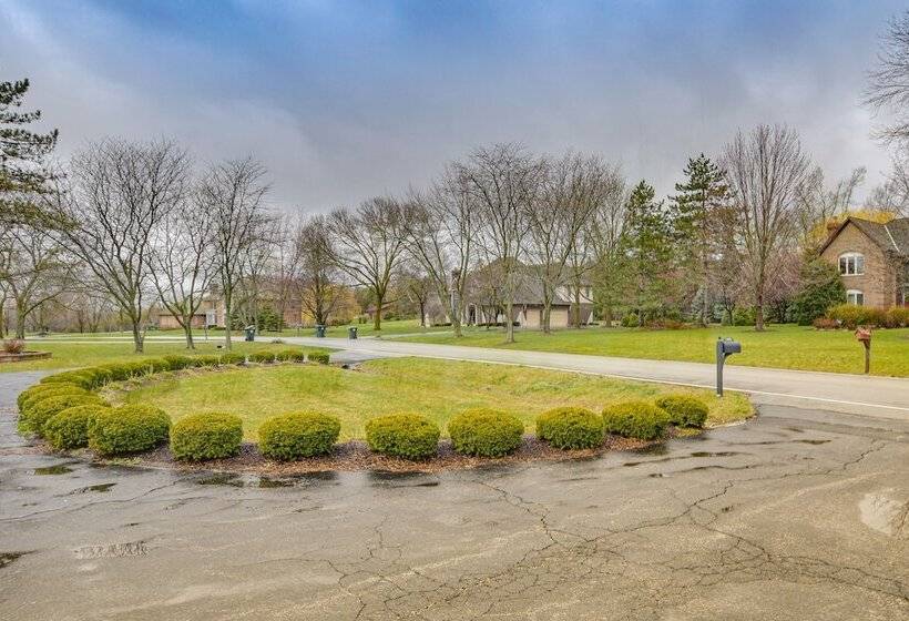 Spacious Inverness Home ~ 36 Mi To Chicago!