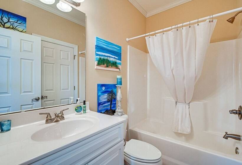 Spacious Murrells Inlet Home   Walk To Beach!