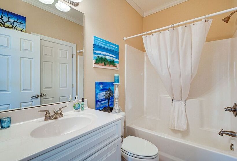 Spacious Murrells Inlet Home   Walk To Beach!
