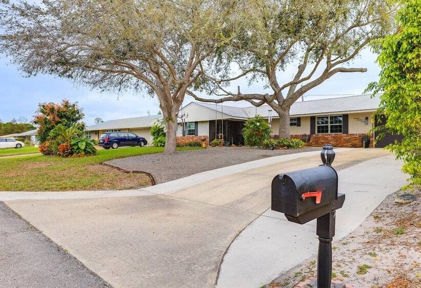 Spacious Palm City Home W/ Private Pool Near Golf