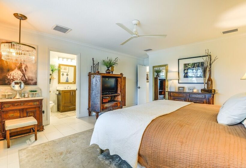 Spacious Palm City Home W/ Private Pool Near Golf