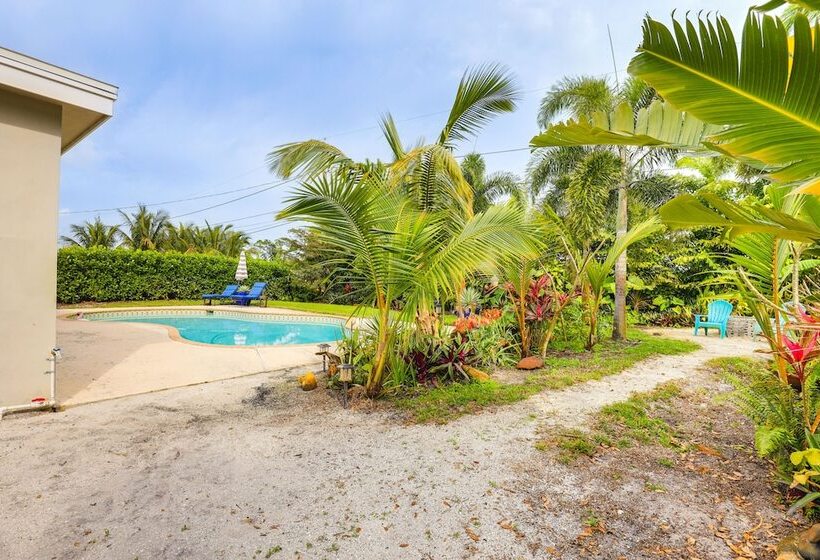 Spacious Palm City Home W/ Private Pool Near Golf