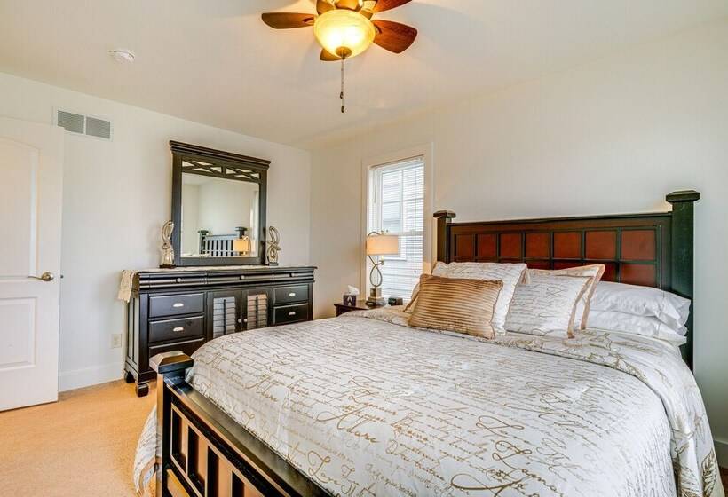 Spacious South Bend Home   Walk To Notre Dame!