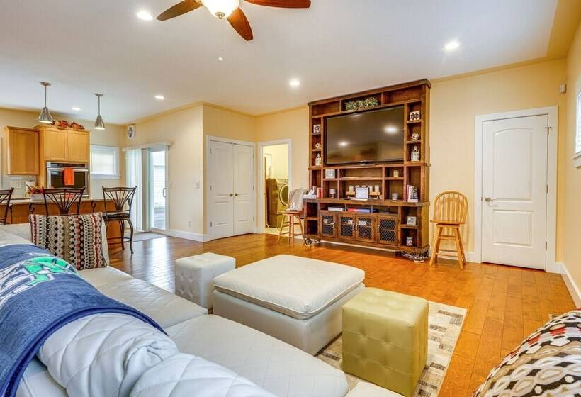 Spacious South Bend Home   Walk To Notre Dame!