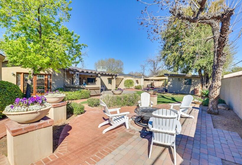 Spacious Uptown Phoenix Home W/ Pool & Yard Games!