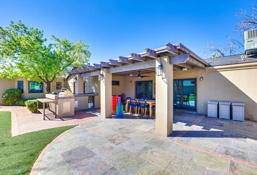 Spacious Uptown Phoenix Home W/ Pool & Yard Games!
