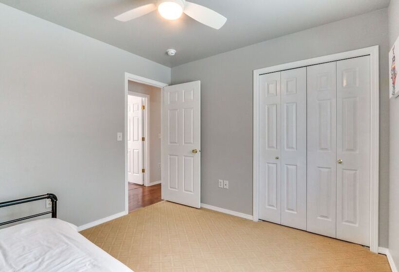 Spokane Valley Home W/ Fire Pit   1 Mi To Trails!