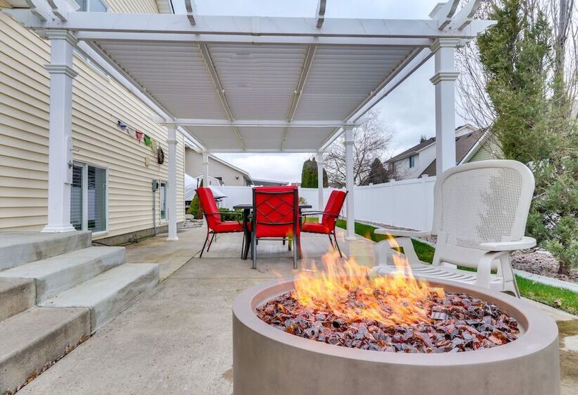 Spokane Valley Home W/ Fire Pit   1 Mi To Trails!