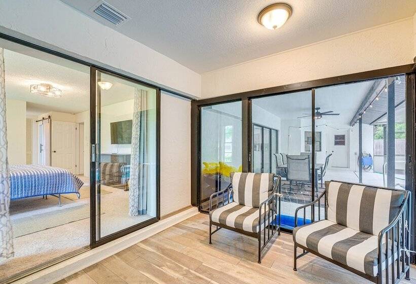 Spring Hill Retreat W/ Pool: 7 Mi To Weeki Wachee!