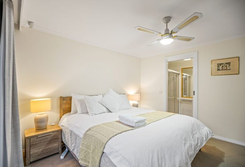 Stayau 4br Spacious Nature Retreat