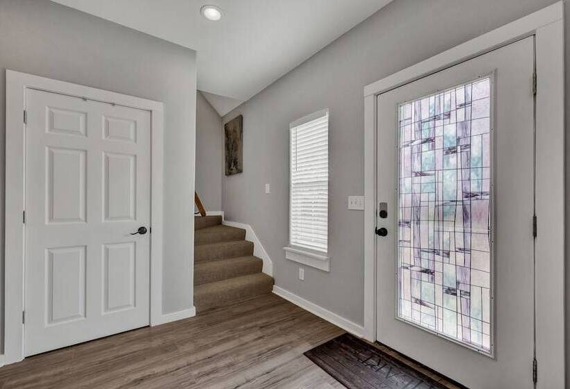 The Elizabeth Cottage