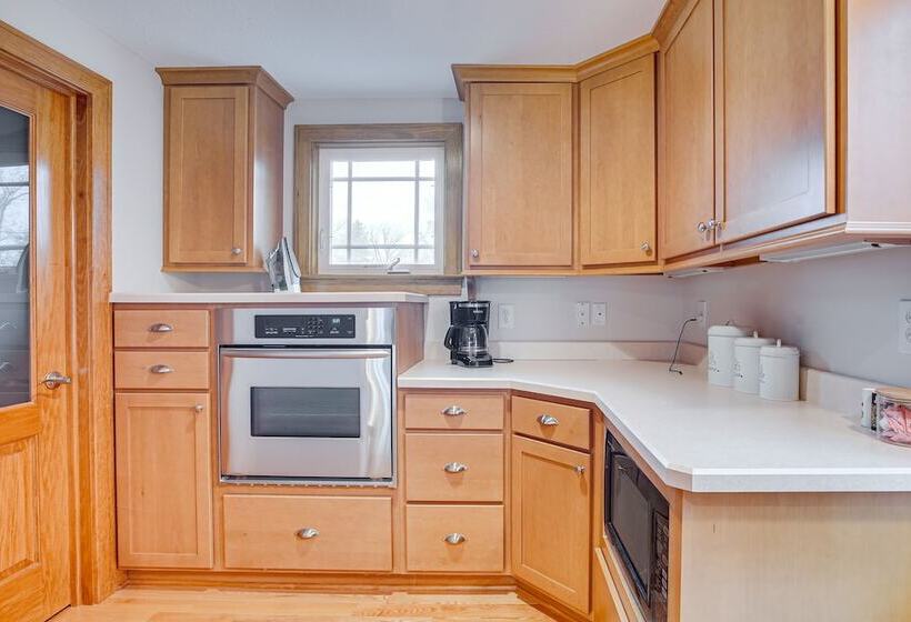 Waterfront Buckeye Lake House: Deck + Views!