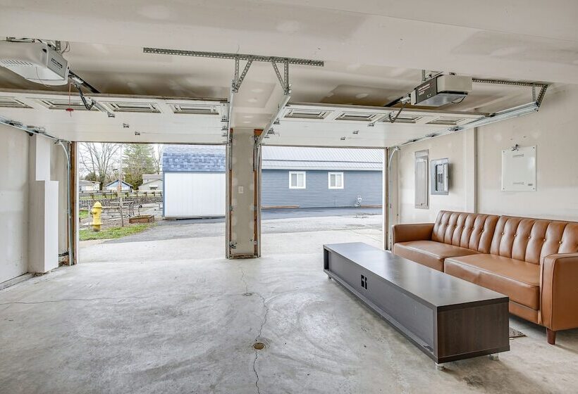 Waterfront Buckeye Lake House: Deck + Views!