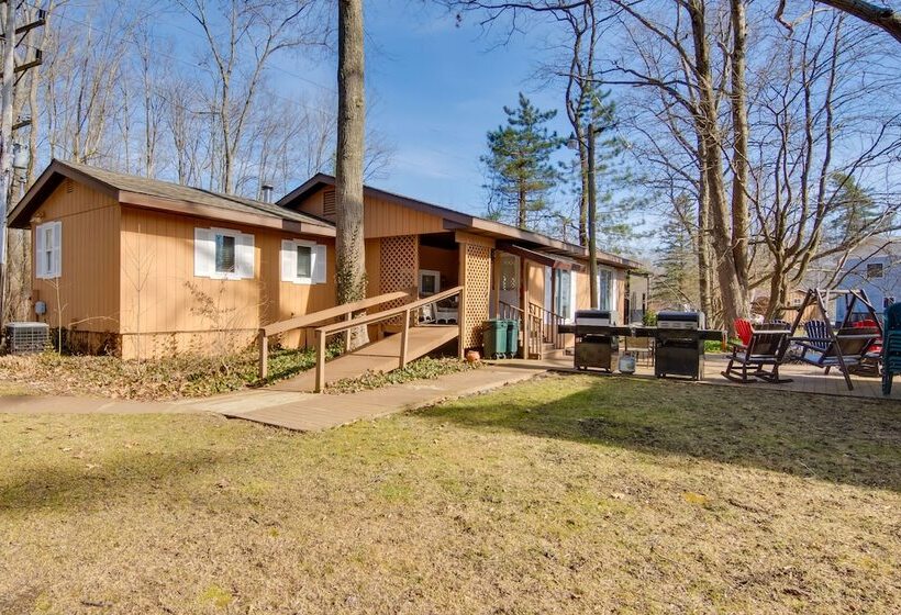 Waterfront Cottage Dock & Chautauqua Lake Access