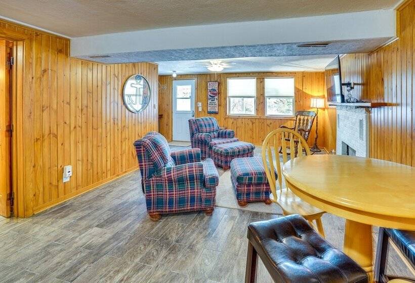 Waterfront Crofton Cabin   Boat Dock & Fire Pit!