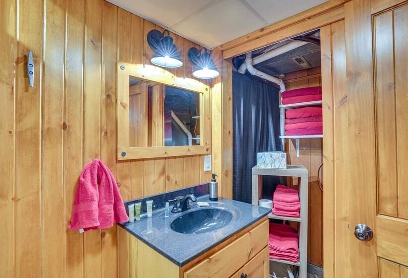 Waterfront Crofton Cabin   Boat Dock & Fire Pit!