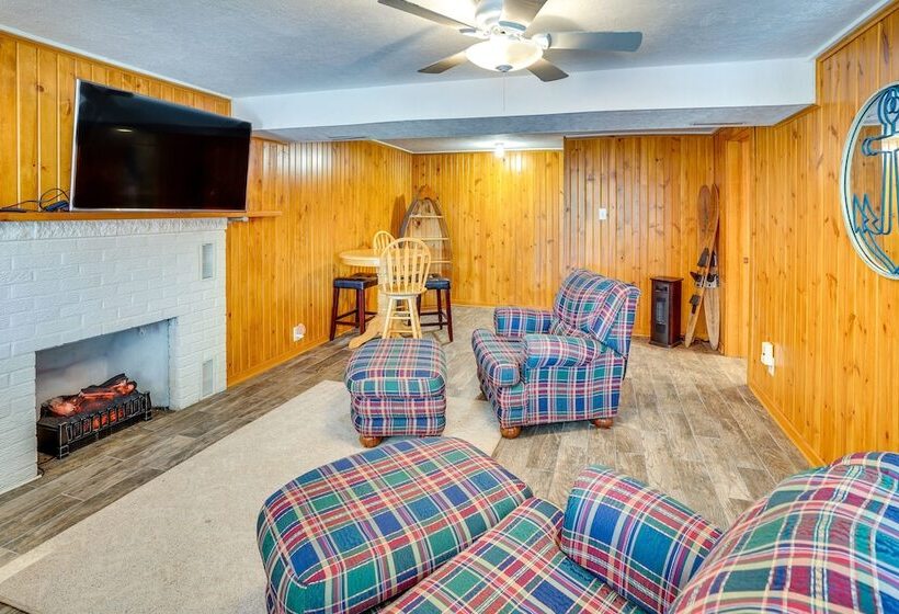 Waterfront Crofton Cabin   Boat Dock & Fire Pit!