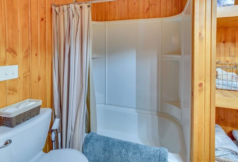 Waterfront Crofton Cabin   Boat Dock & Fire Pit!