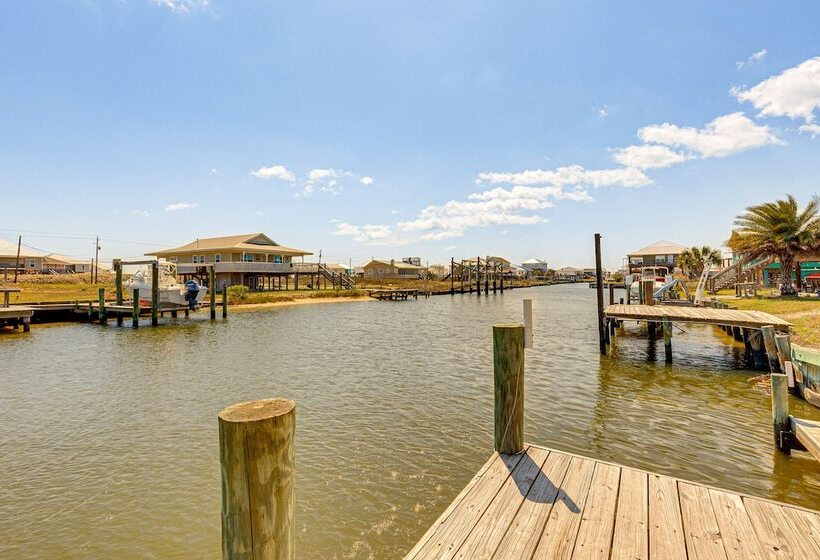 Waterfront Dauphin Island Home < Half Mi To Beach!