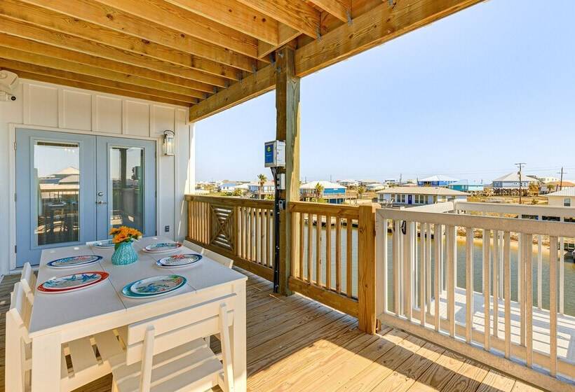 Waterfront Dauphin Island Home < Half Mi To Beach!