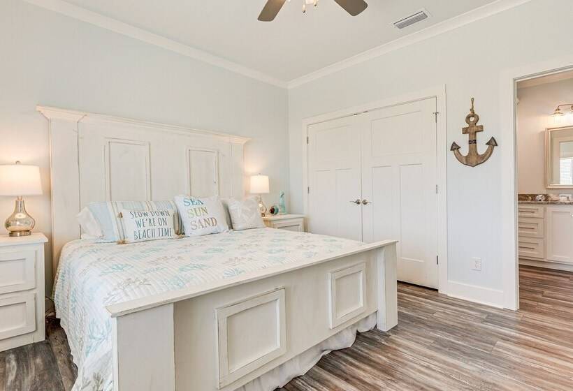 Waterfront Dauphin Island Home < Half Mi To Beach!