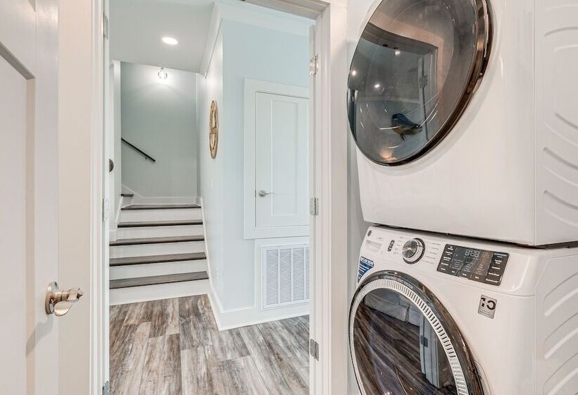 Waterfront Dauphin Island Home < Half Mi To Beach!