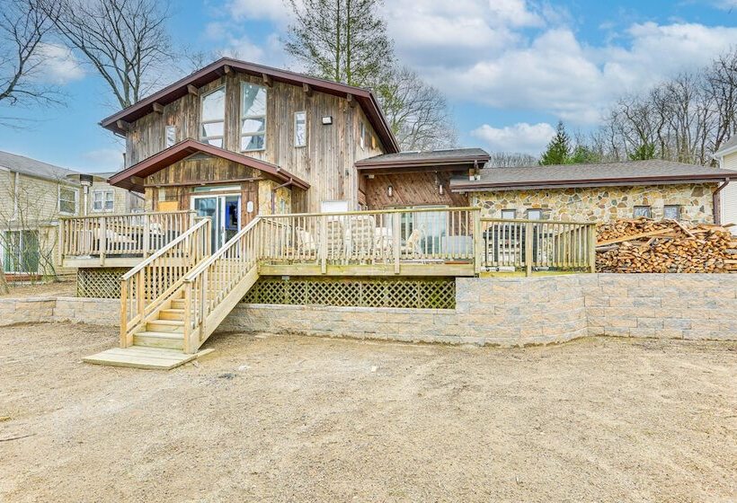 Waterfront Lake Hopatcong Home W/ Boat Dock!