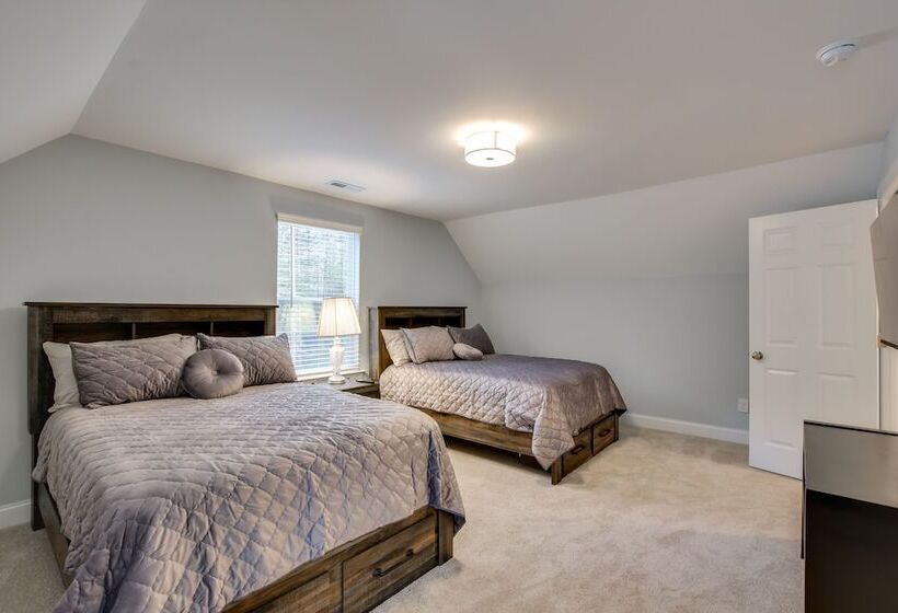 West End Home, Close To Pinehurst Golf Courses!