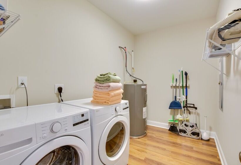 West End Home, Close To Pinehurst Golf Courses!