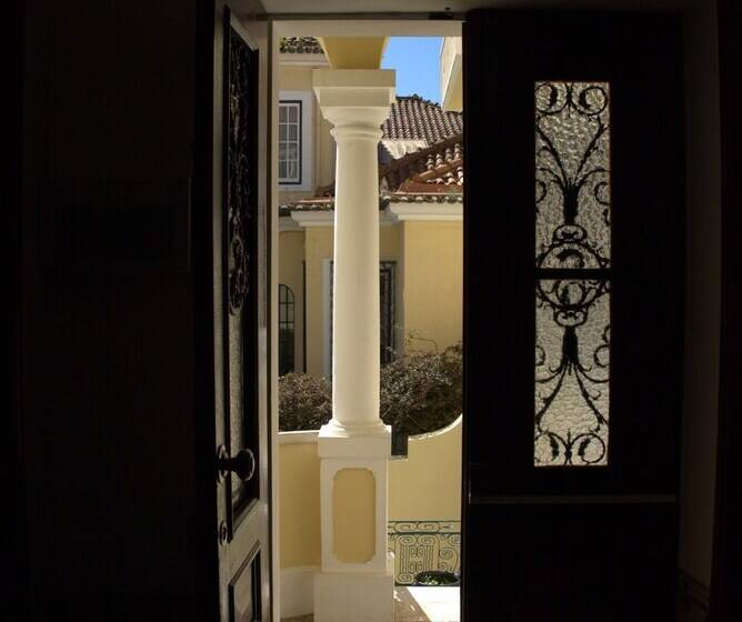 فندق صغير Yellow Inn Aveiro