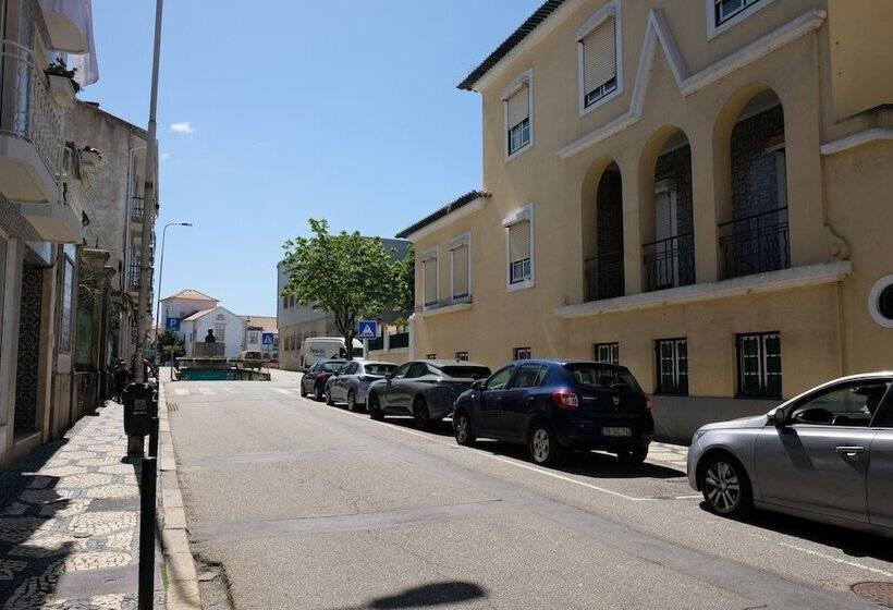 فندق صغير Yellow Inn Aveiro