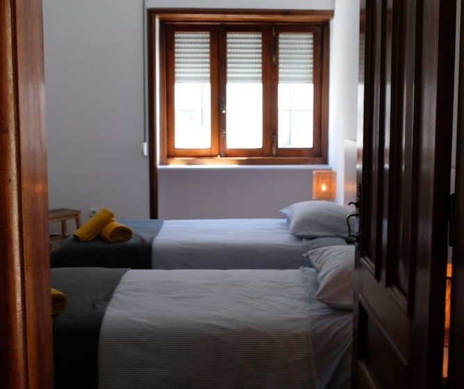 فندق صغير Yellow Inn Aveiro