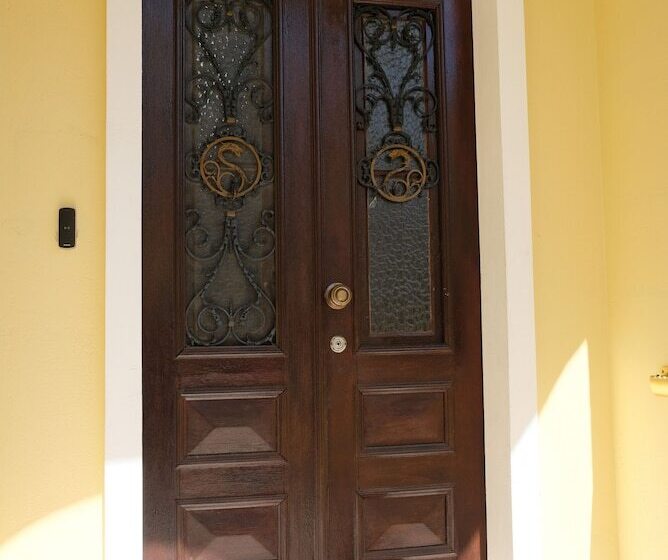 فندق صغير Yellow Inn Aveiro