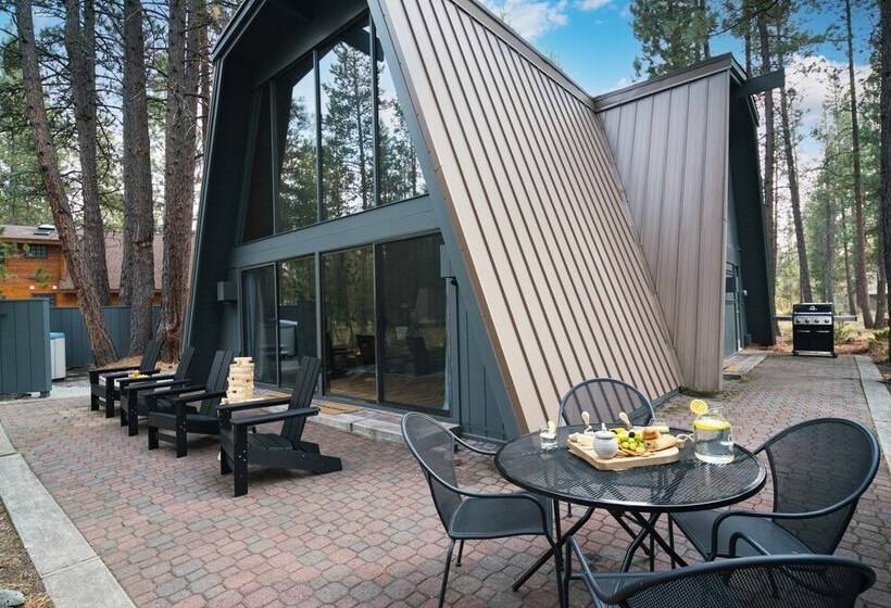 Alder By Avantstay Moody Retreat: Patio, Hot Tub In Sunriver!
