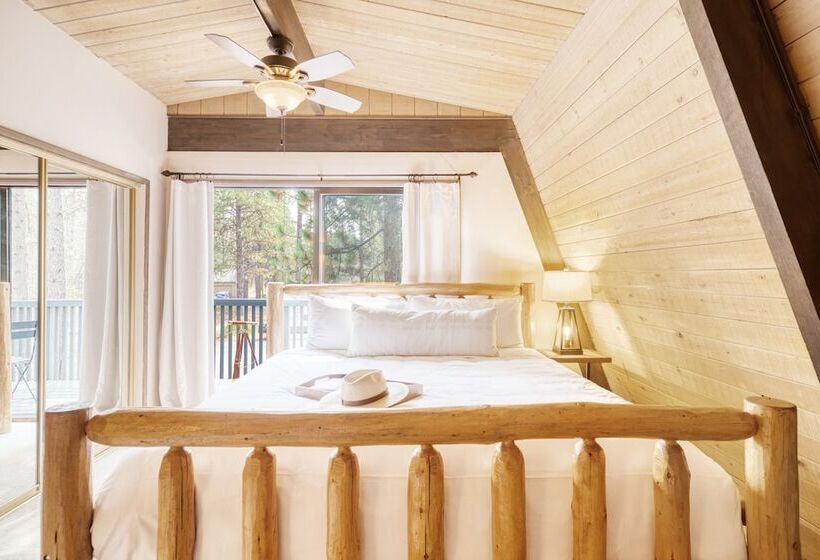 Alder By Avantstay Moody Retreat: Patio, Hot Tub In Sunriver!