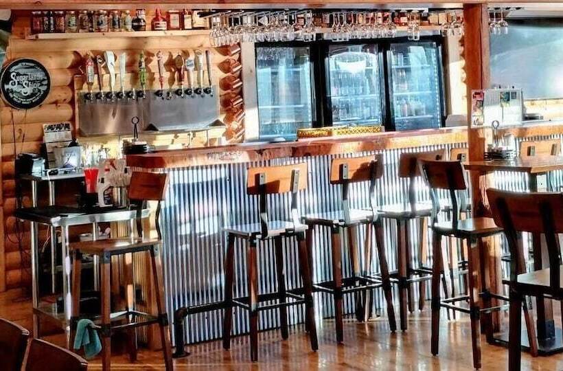 Anglers Riverfront Motel