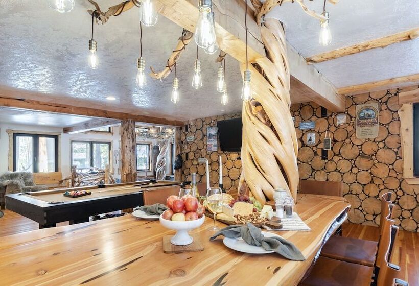 Base Camp By Avantstay Magical Cabin W/ Sauna, Hot Tub & Close To Snow & Golf