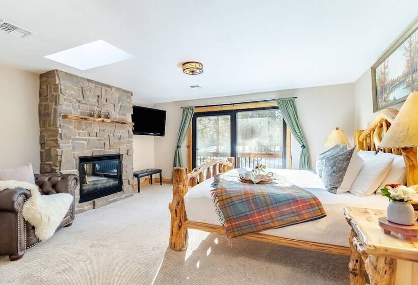 Base Camp By Avantstay Magical Cabin W/ Sauna, Hot Tub & Close To Snow & Golf