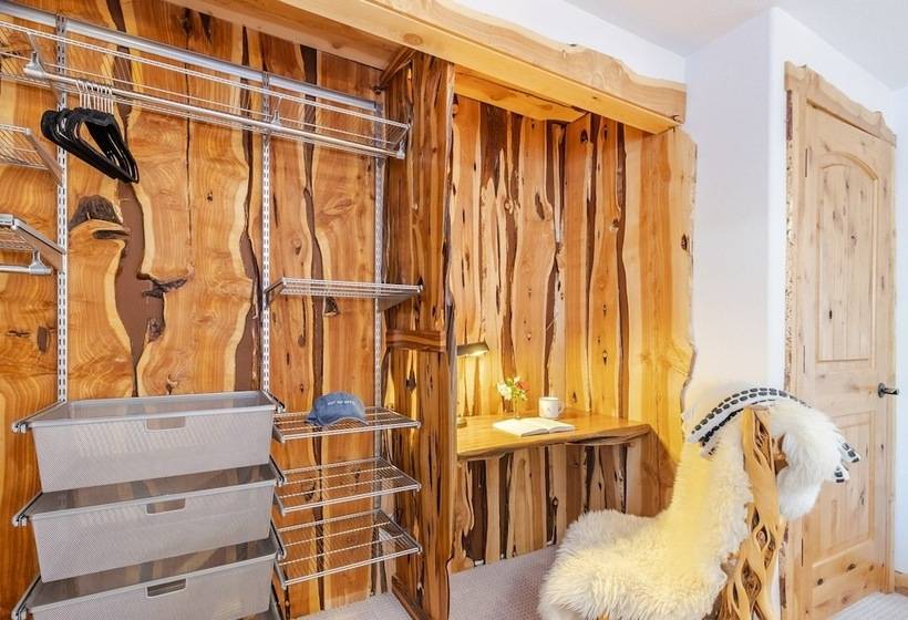 Base Camp By Avantstay Magical Cabin W/ Sauna, Hot Tub & Close To Snow & Golf