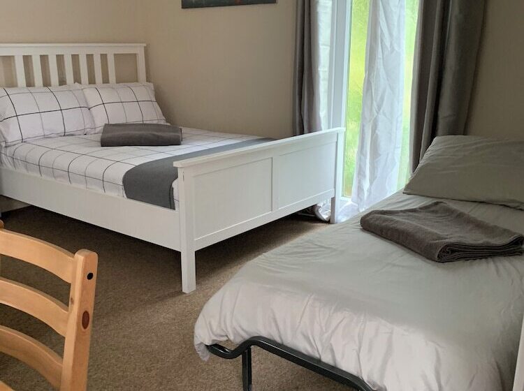 Bed and Breakfast The Great Escape