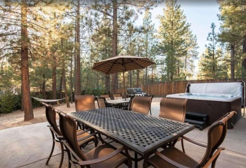 Big Bear Castle By Avantstay Private Home In Great Big Bear Location W/ Hot Tub