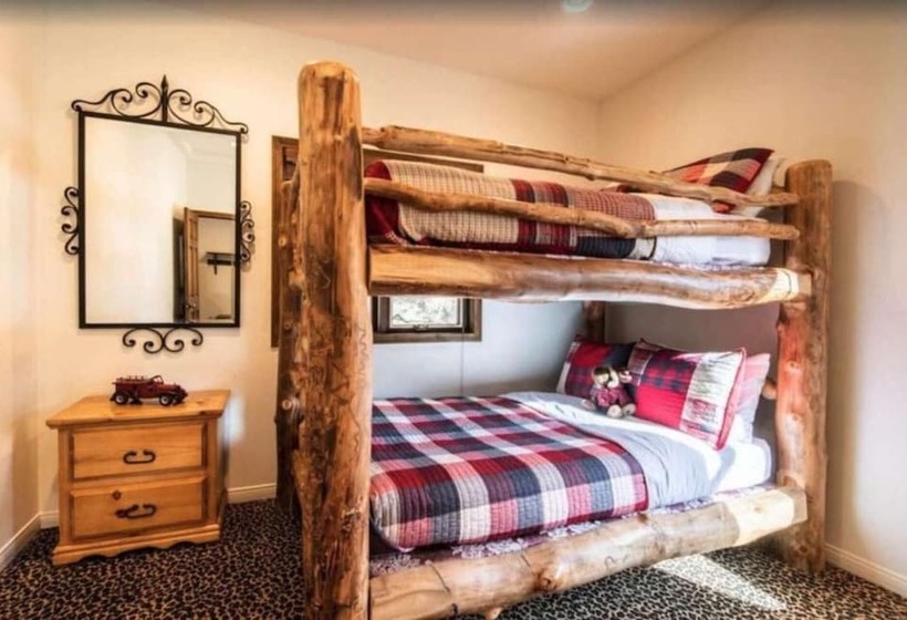 Big Bear Castle By Avantstay Private Home In Great Big Bear Location W/ Hot Tub